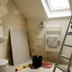 Bagno cieco e lavori di ristrutturazione: soluzioni pratiche per migliorare luce e comfort
